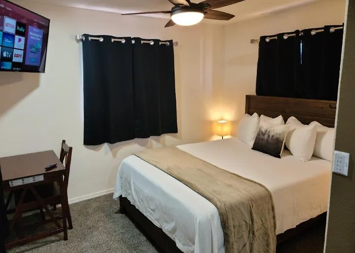 070a Grand Canyon With Kitchenette, Accommodates 4