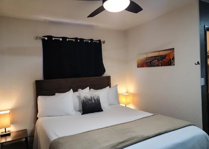 070a Grand Canyon With Kitchenette, Accommodates 4